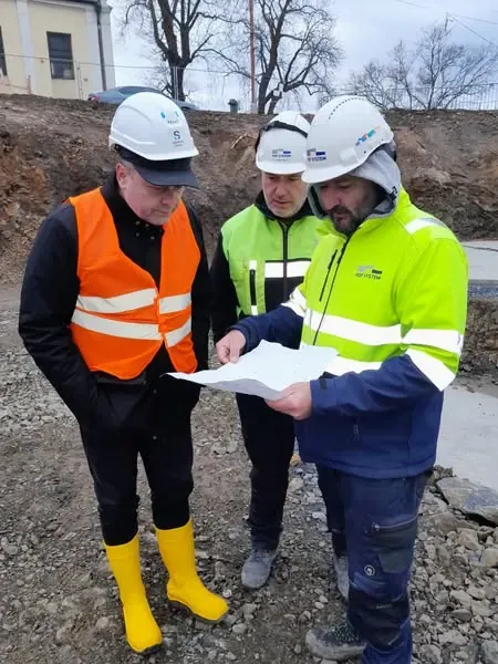 Návštěva pana biskupa Zdeňka Wasserbauera na stavbě našeho kostela a komunitního centra!