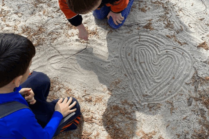 Představujeme výroční zprávu Nadace neratovického komunitního centra za rok 2024!